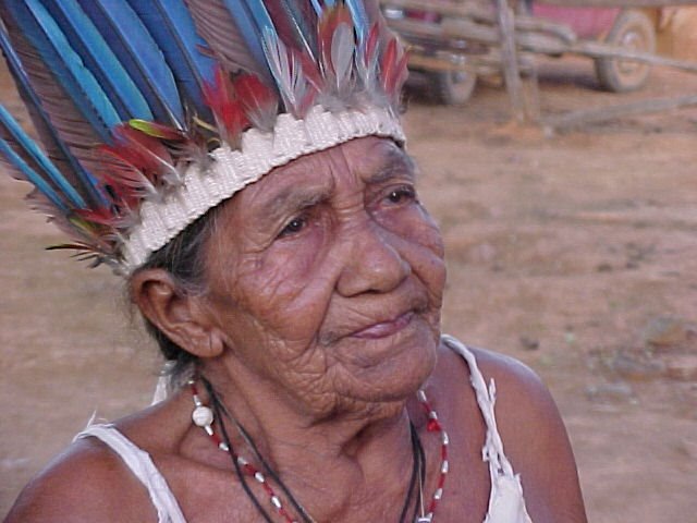 mujer pueblos tribales