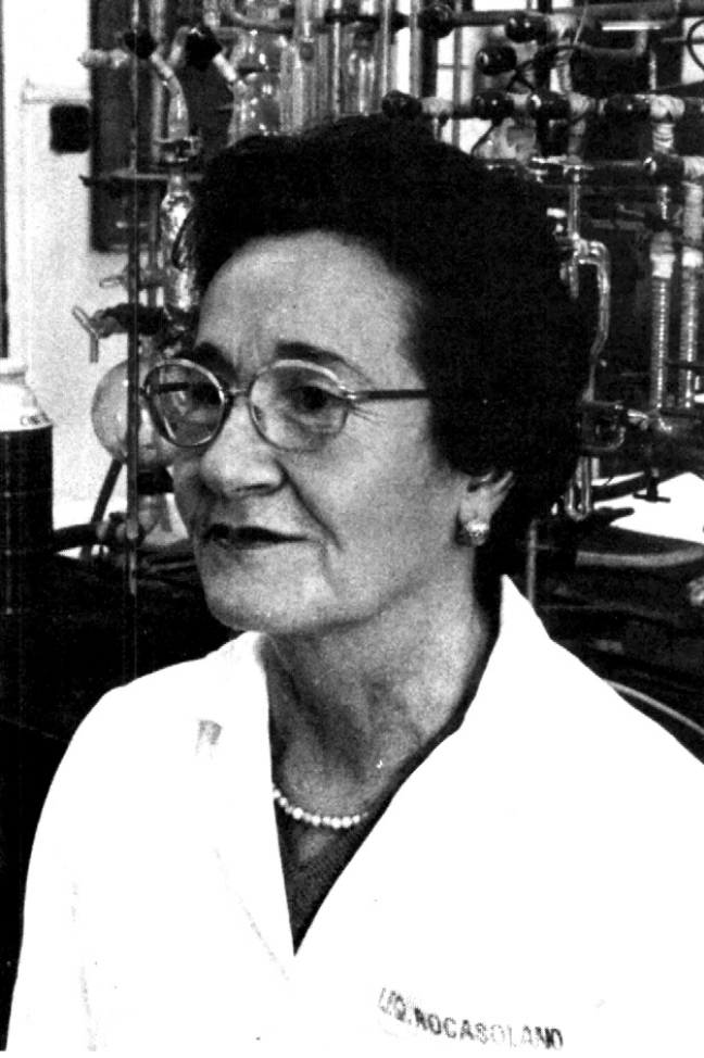 Josefa Molera Mayo en el laboratorio del Instituto Rocasolano, 1985.