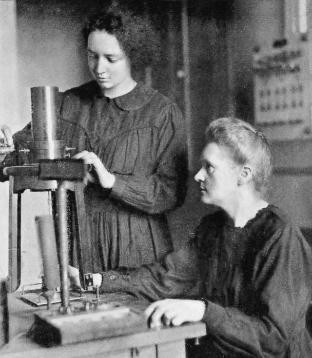 irene_and_marie_curie_1925