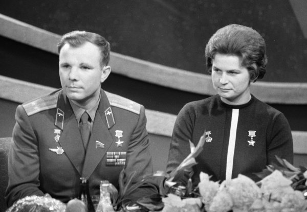 Valentina y Yuri Gagarin.