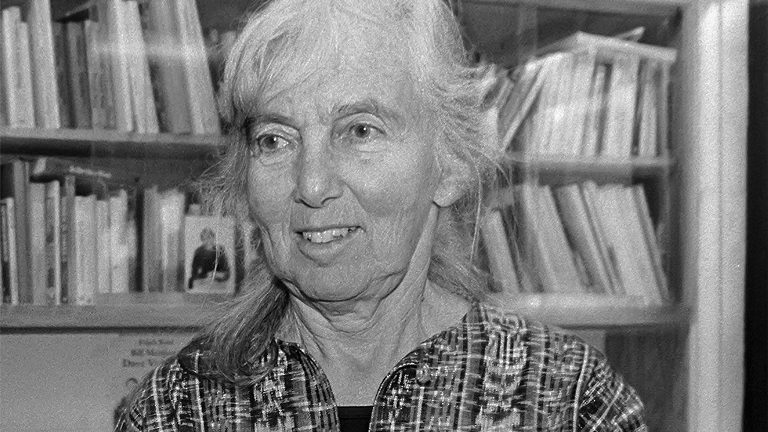 Ruth Hubbard, desde la investigación de punta a la crítica feminista de la ciencia
