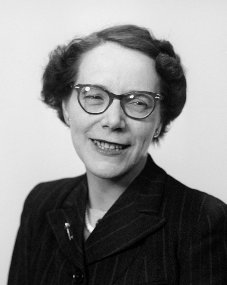 Janet Niven, patóloga
