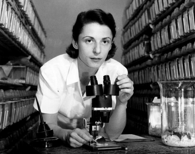 Liane Russell, genetista