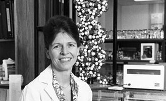 Joan Steitz (I): maestra decisiva en biología molecular