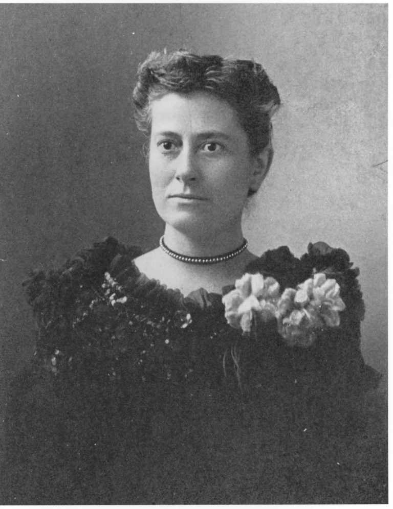 Williamina Fleming sobre 1890 (Wikipedia)