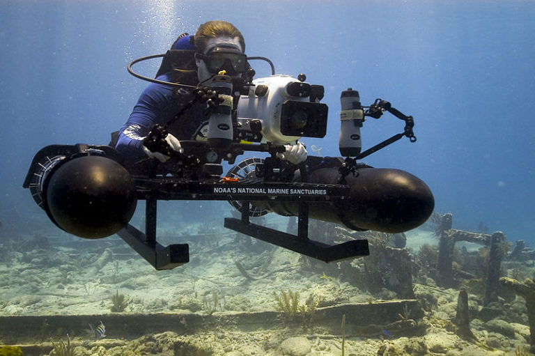 800px-Underwater_Research