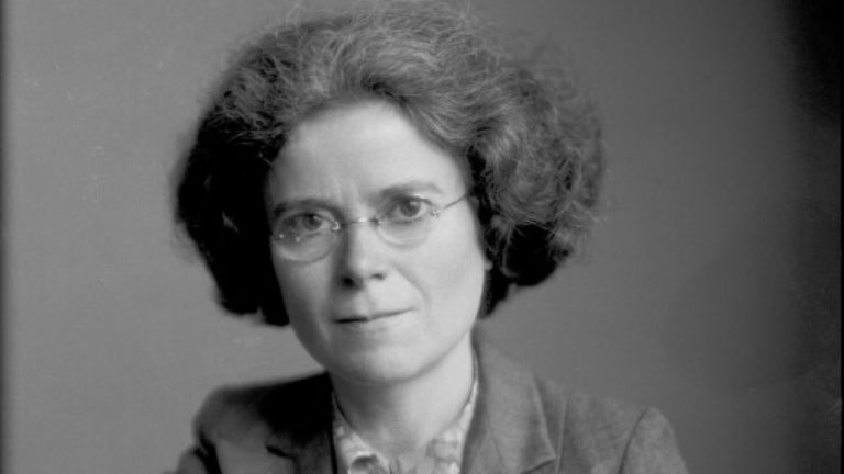Kathleen Lonsdale, la cristalógrafa que tuvo que empezar sus estudios en un colegio para niños