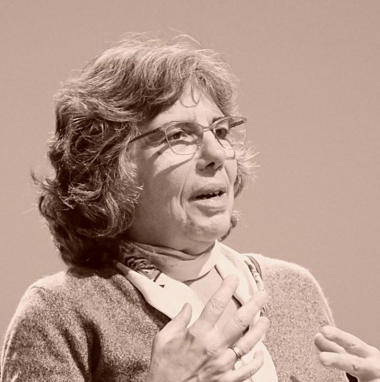 Michèle Audin, matemática