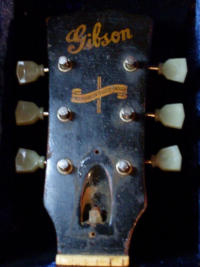 Gibson_L-50_headstock_(1943-45)_-_Only_a_Gibson_is_Good_Enough_-,_Roadside_Guitars