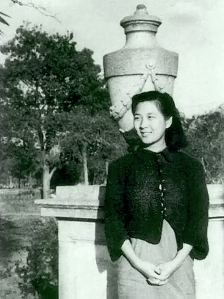 Xia Peisu, especialista en computación