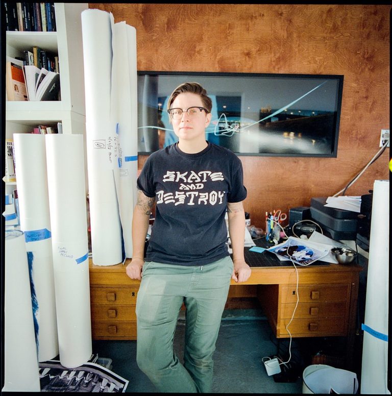 Lia Halloran, la mujer que convierte la ciencia en arte