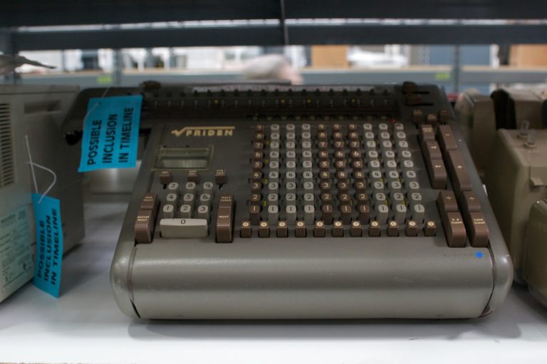 1920px-Friden_calculator