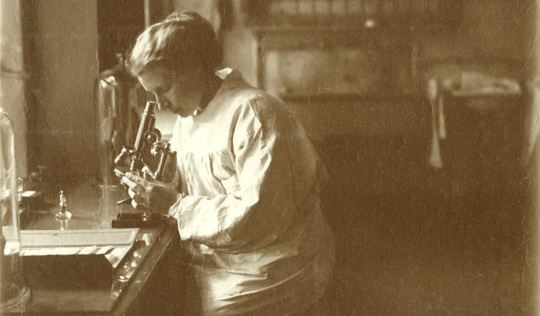 Agnes Sjöberg, la primera cirujana veterinaria de Europa