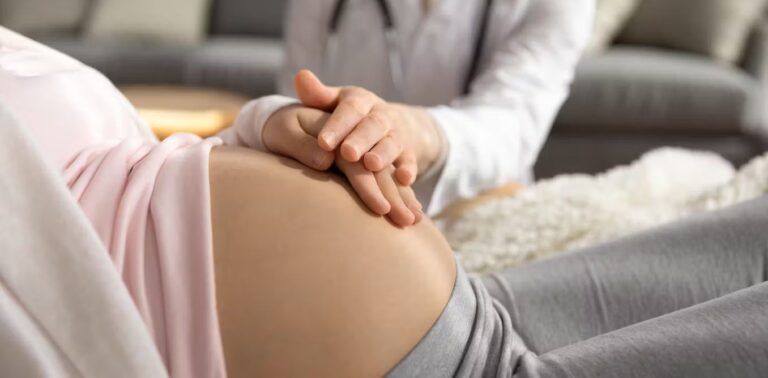 Más allá del parto: así cuidan las matronas la salud de las mujeres