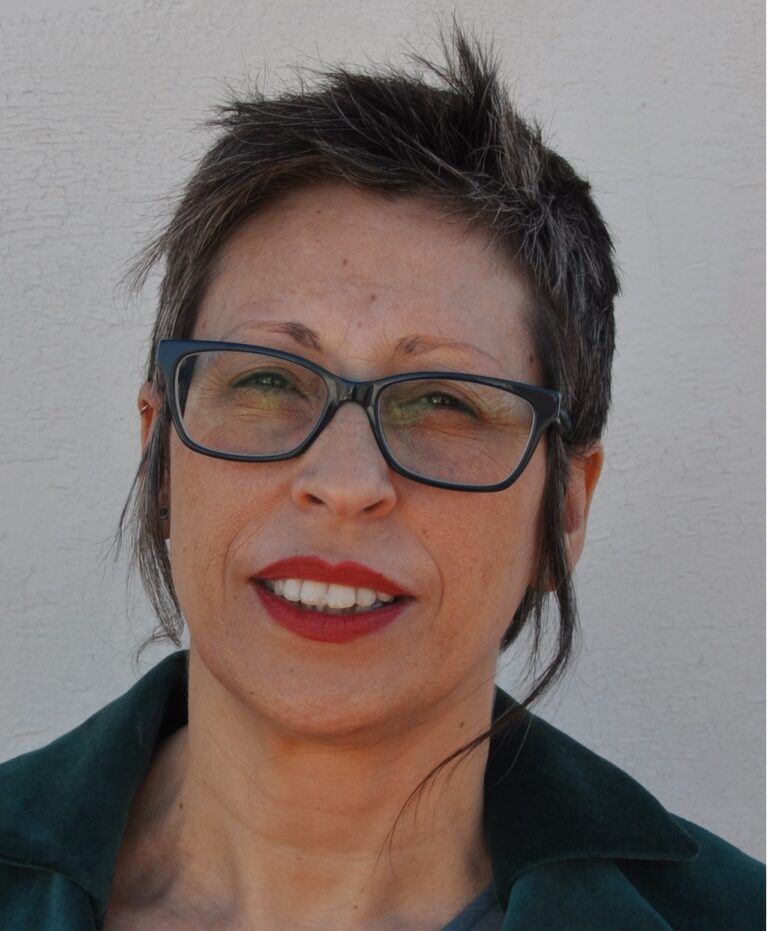 Ana M. González Ramos: «En las ciencias sociales aceptamos que la investigación es el camino, no una solución finalista»