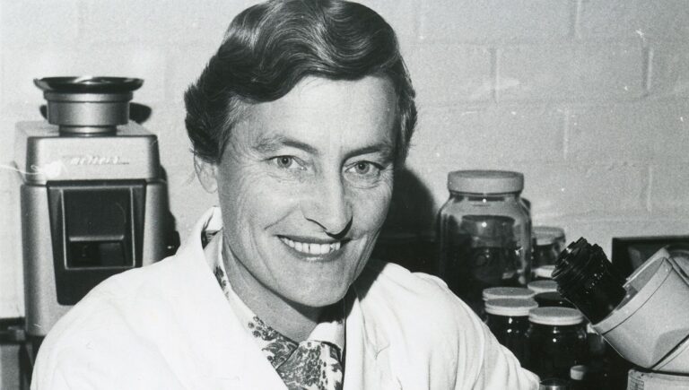 Isabel Joy Bear, química