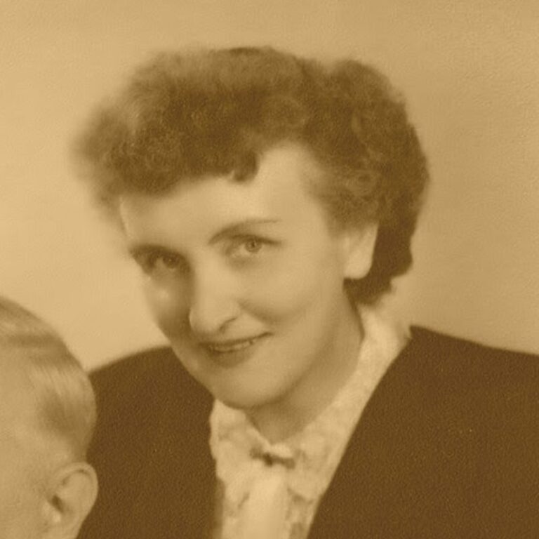 Elizabeth Holloway Marston, la auténtica “Wonder Woman”